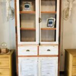 Vitrina doble madera maciza patinada